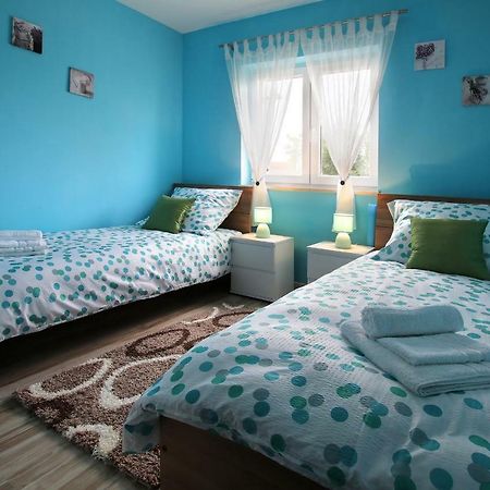 Apartment Valmas พูลา ภายนอก รูปภาพ
