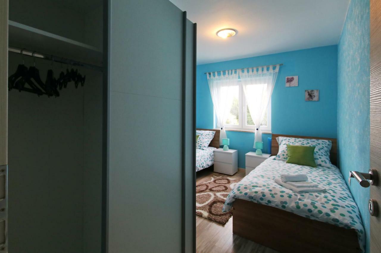 Apartment Valmas พูลา ภายนอก รูปภาพ