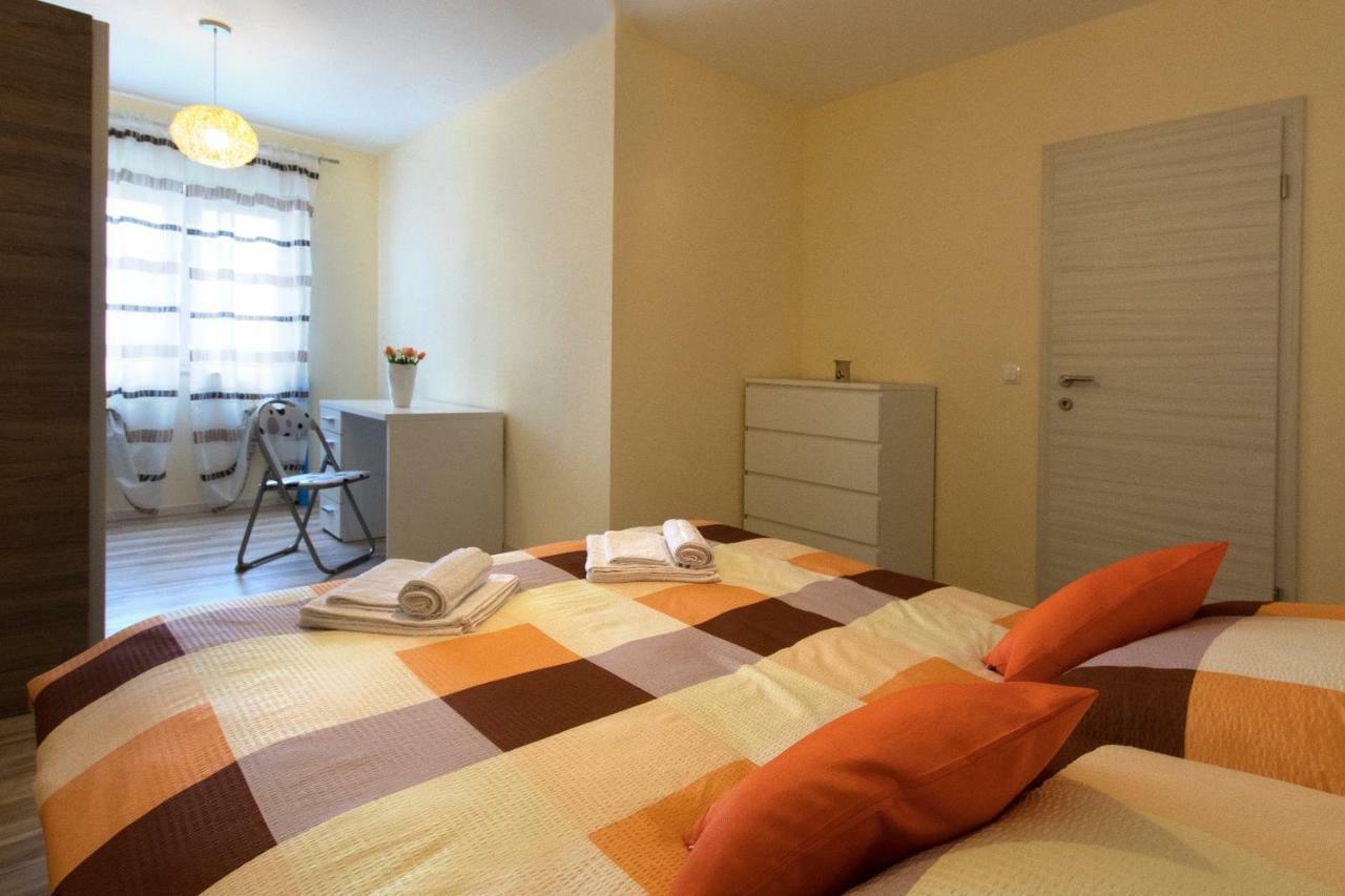 Apartment Valmas พูลา ภายนอก รูปภาพ